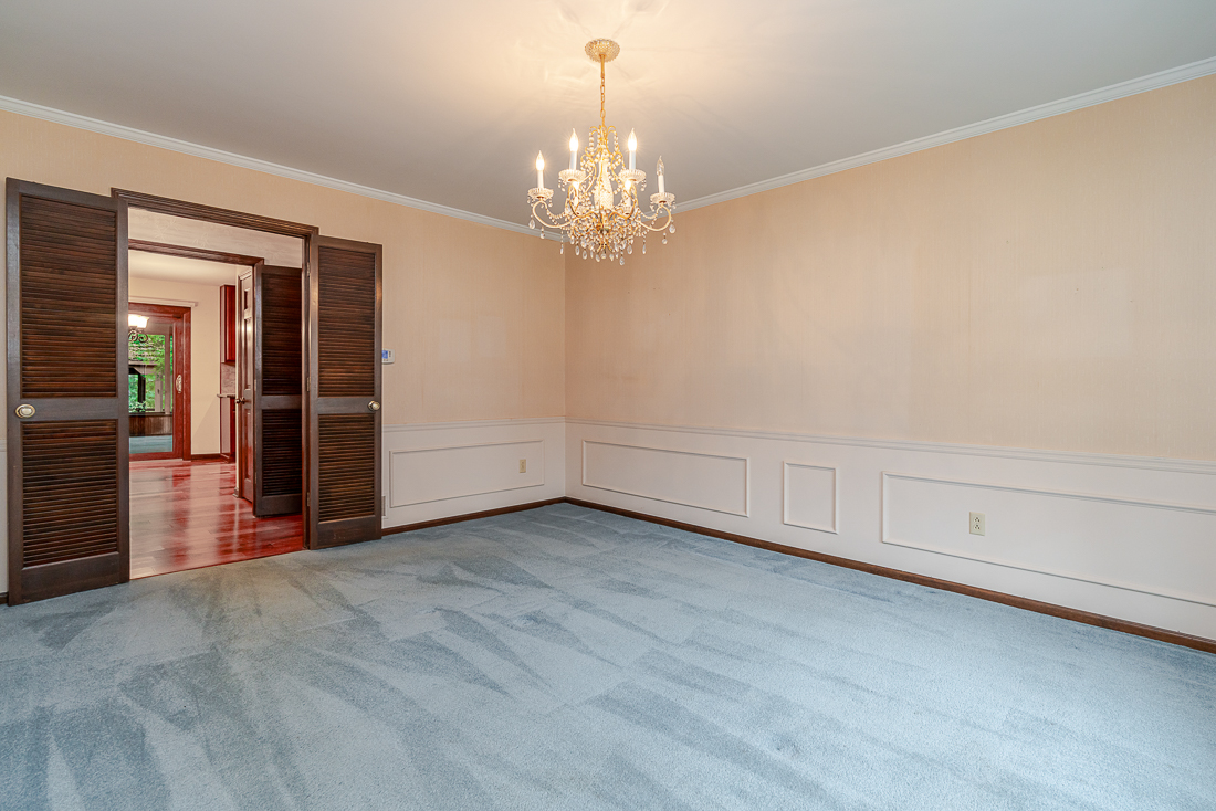 111 North Nob Hill-17