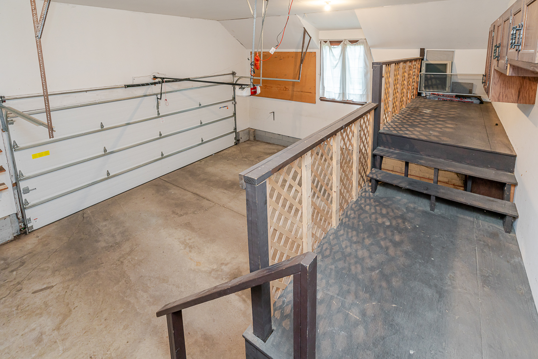 111 North Nob Hill-24