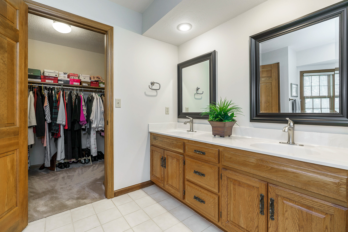 1178 Springtree Ln-53