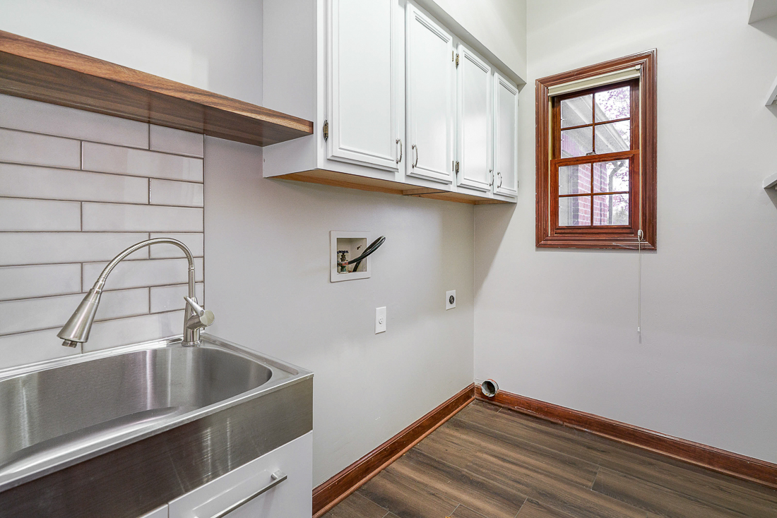 1210 Whispering Meadow Ct-31