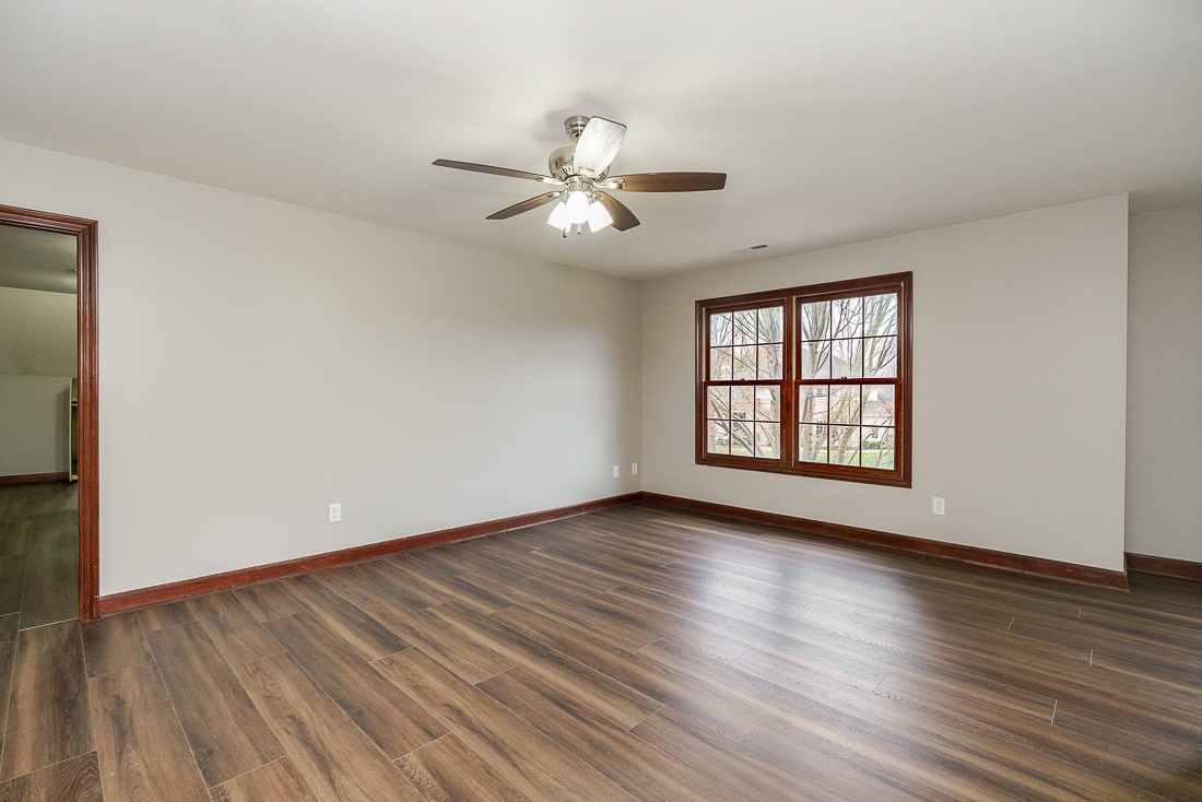 1210 Whispering Meadow Ct-39