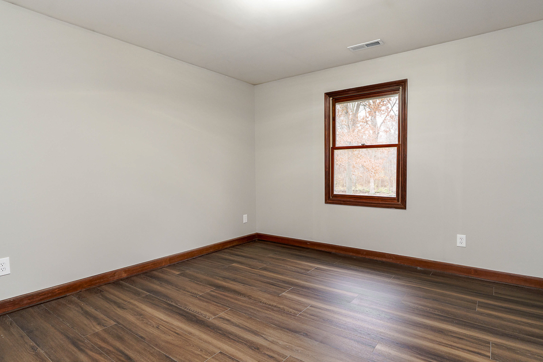 1210 Whispering Meadow Ct-48