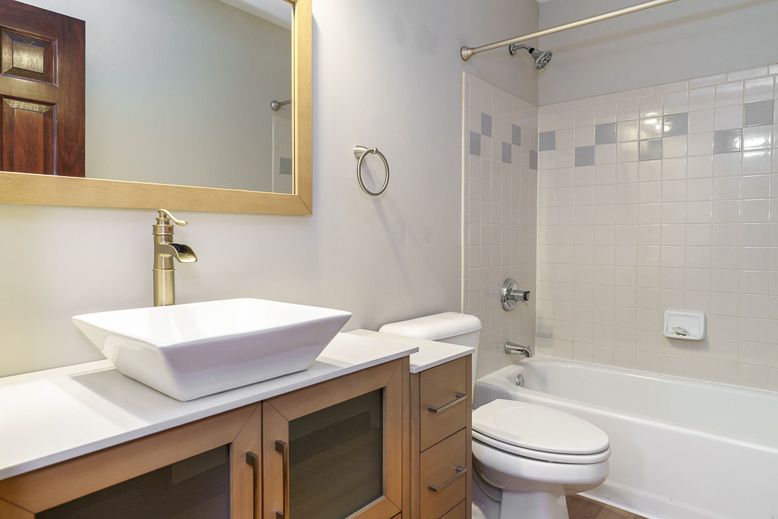 1210 Whispering Meadow Ct-50