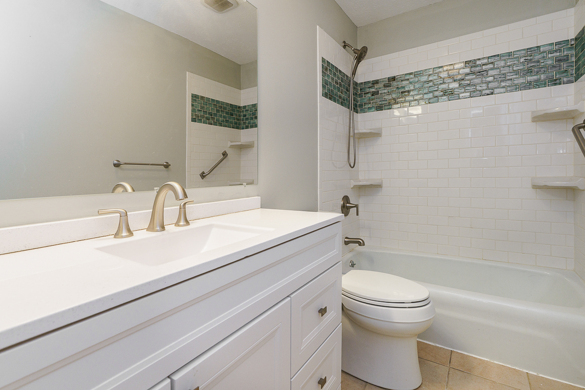 1217 Weybridge Rd-33