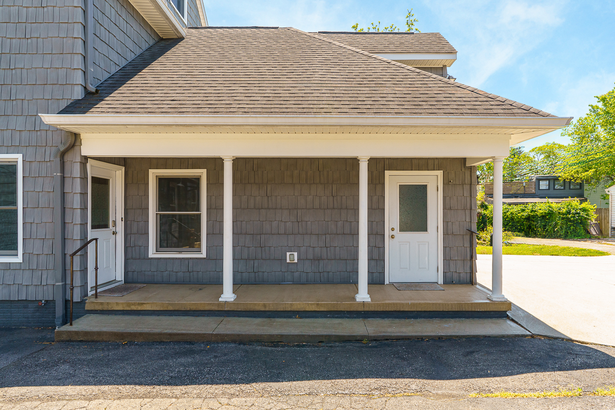1225 Eastview Ave-6