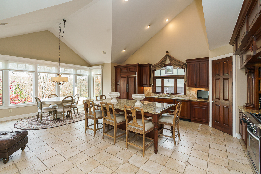 1403 Riverwood Ln-25