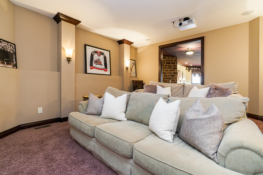 1403 Riverwood Ln-66