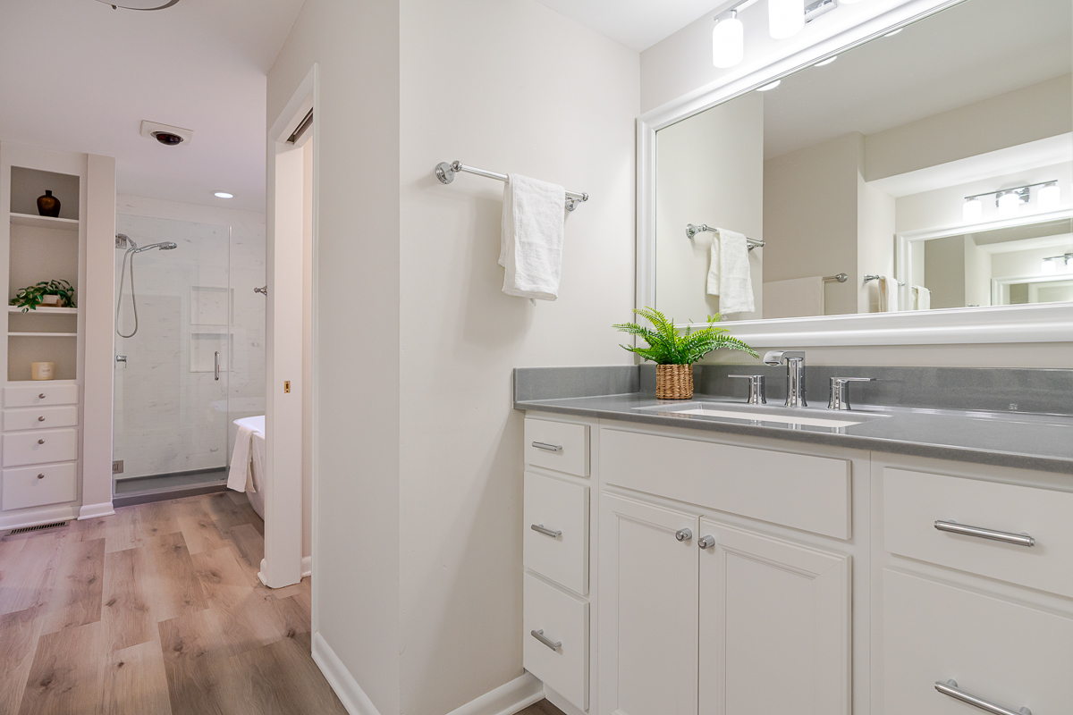 1424 Clubview Blvd S-49