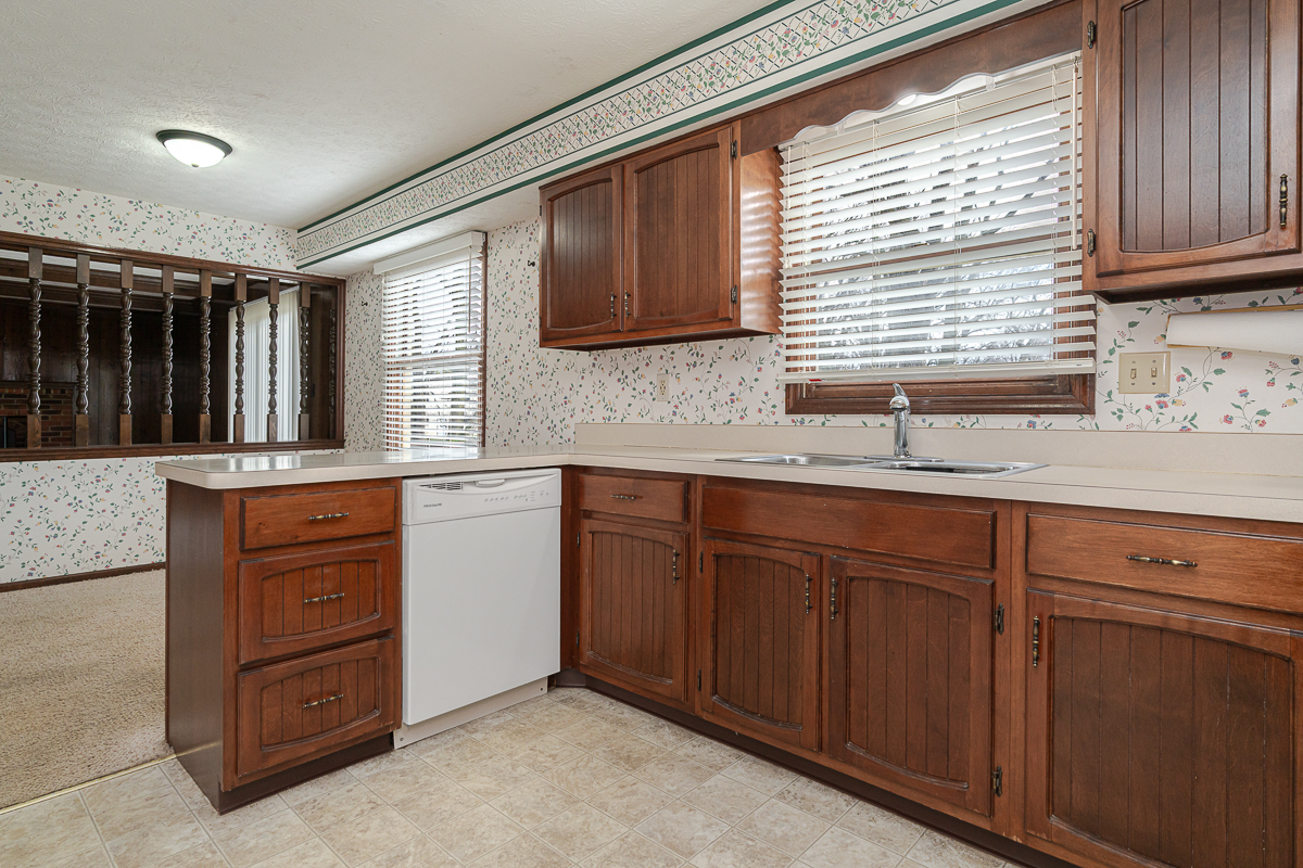 1685 Beckett Ave.-13