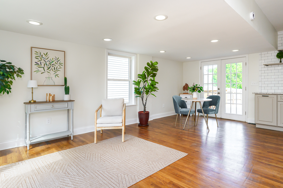 1786 Gerrard Ave-22