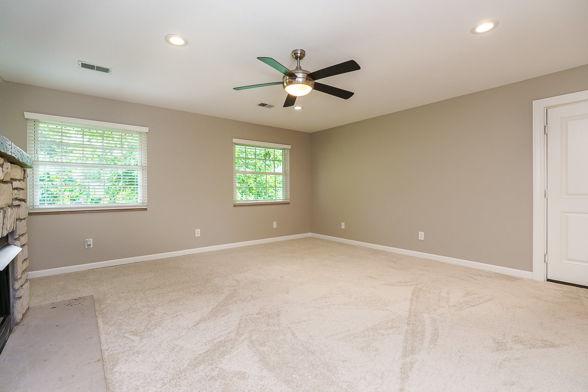 1789 Riverhill Rd-15