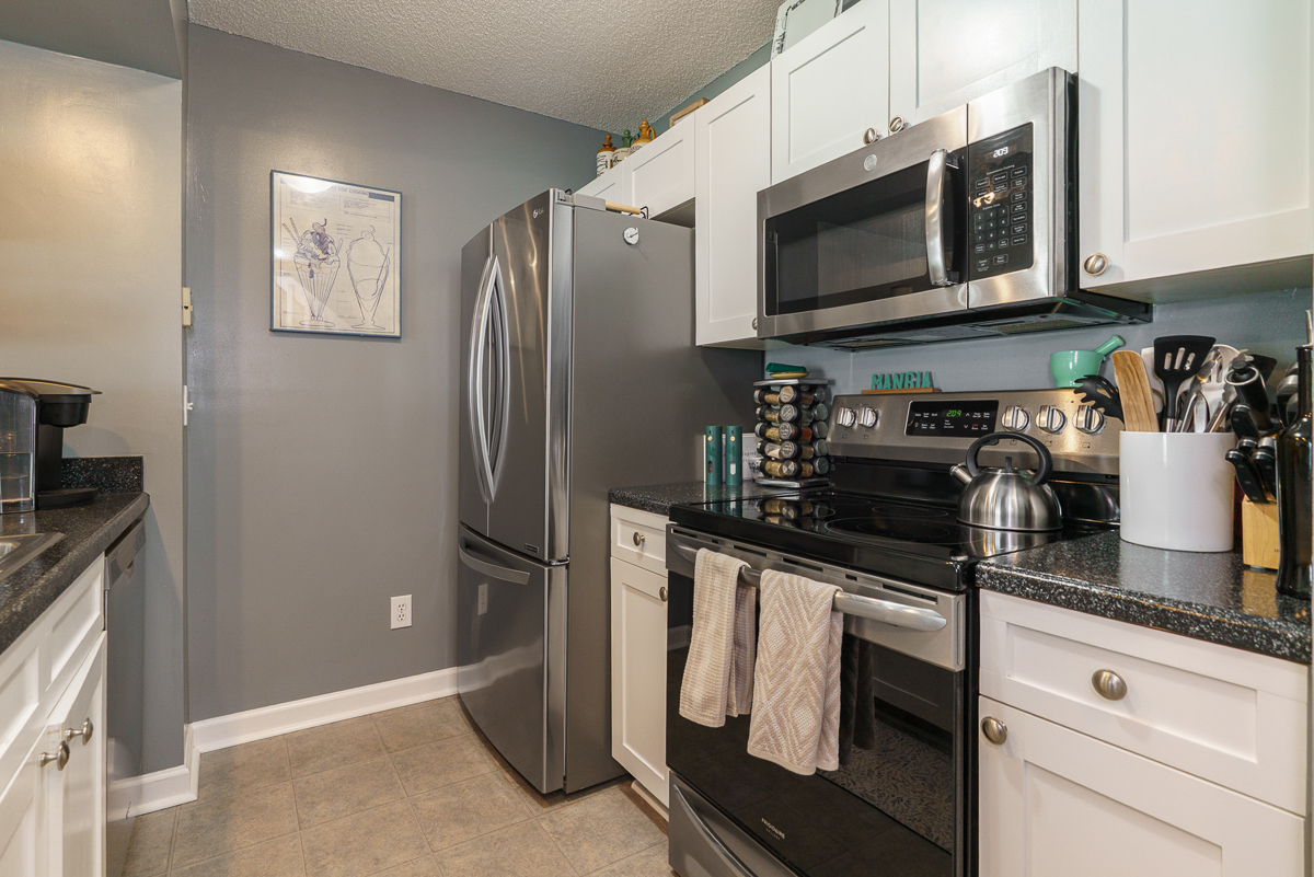 1837 Messner Dr-27