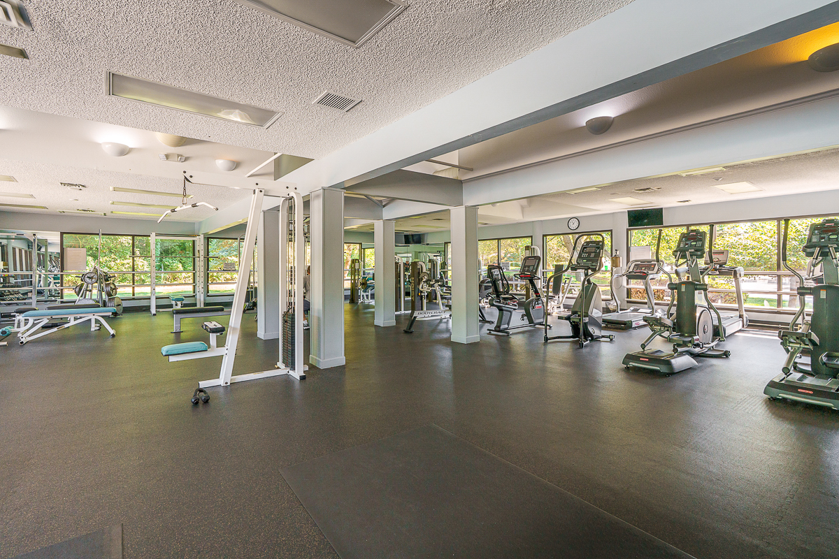 1875 Ridgebury Dr (50 of 56)