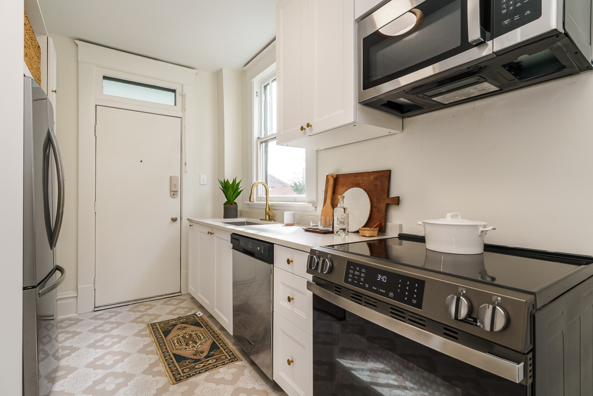 209 E Morrill Ave-19