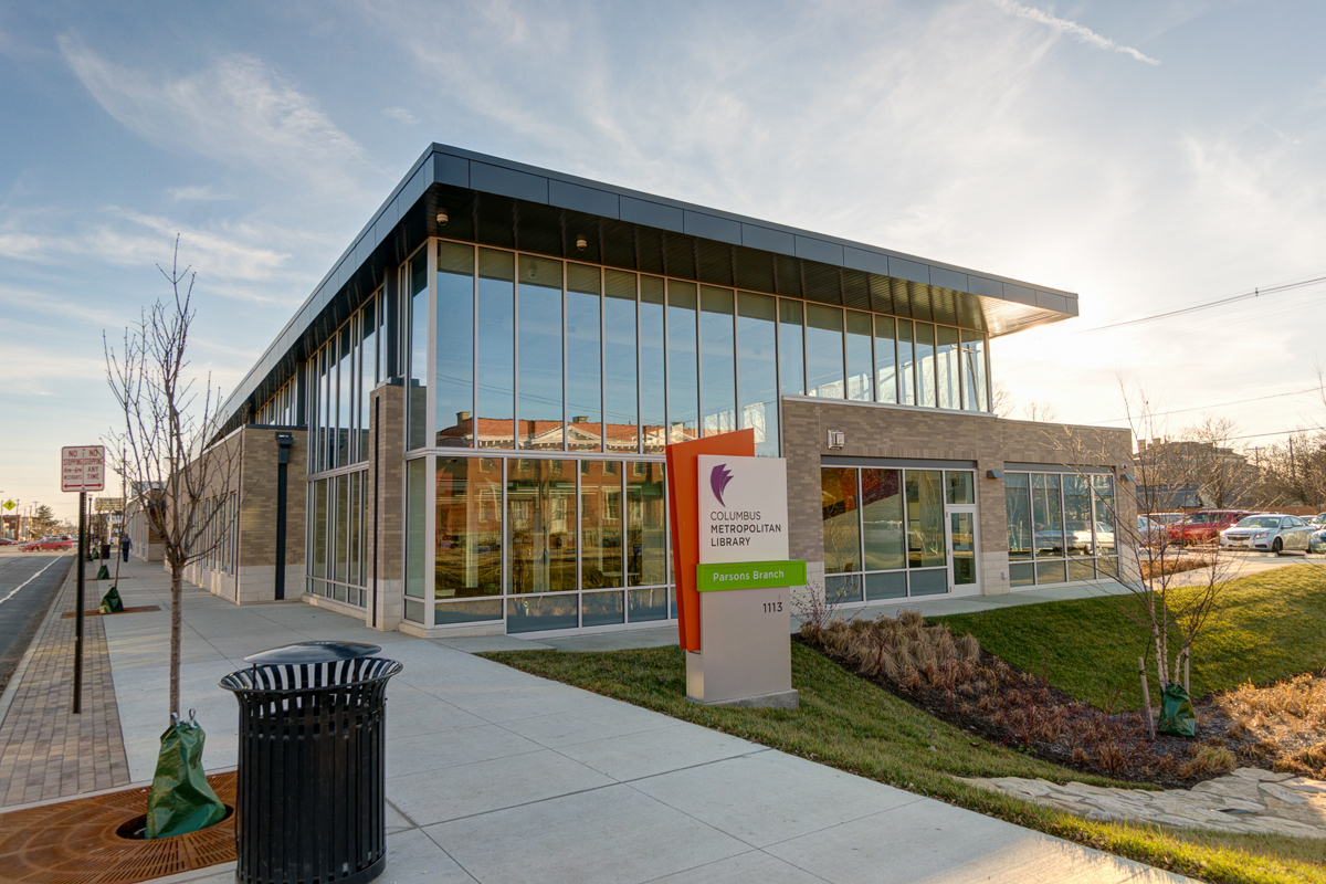 209 E Morrill Ave-30