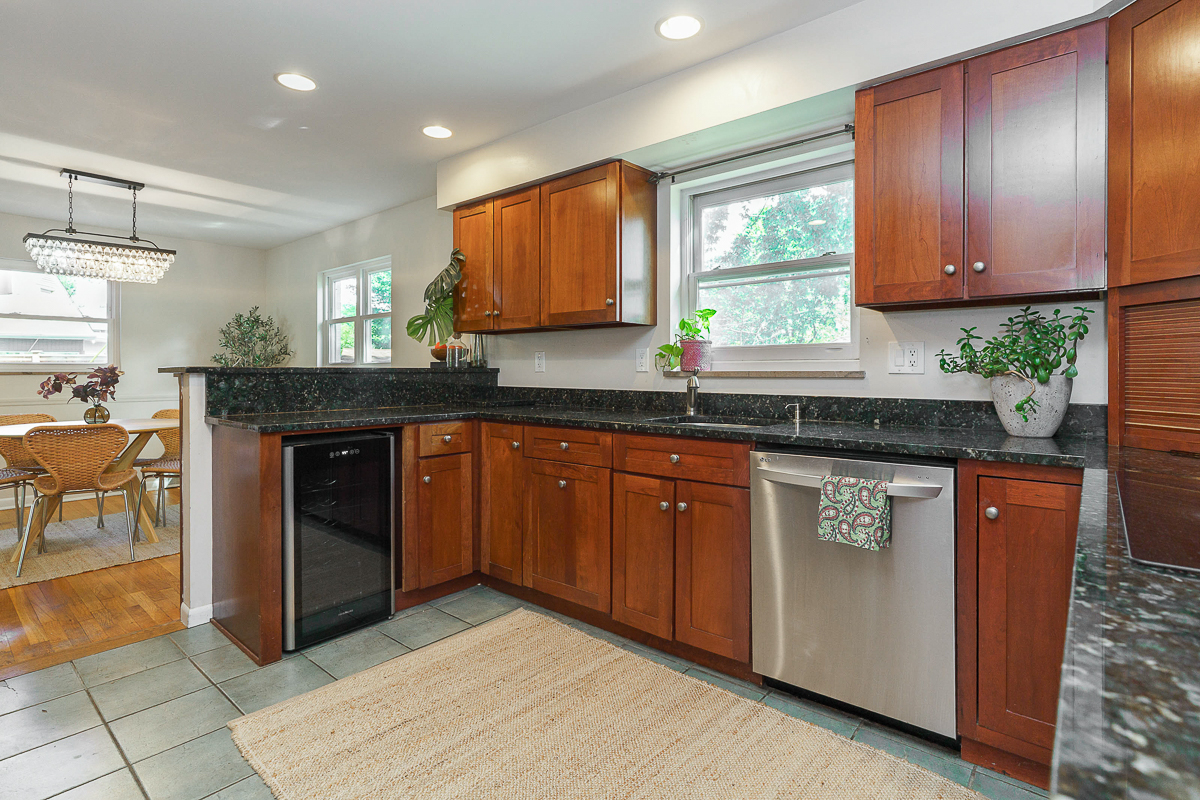 2110 Nortwest Blvd-37