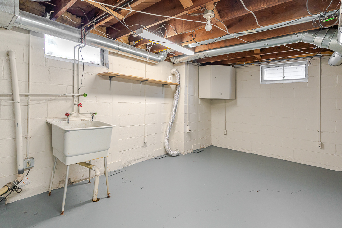 2135 Wesleyan Drive -13