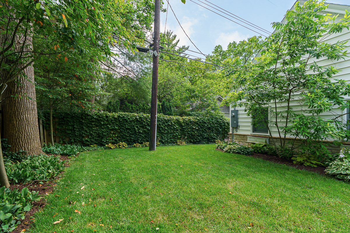 2549 Brentwood Rd-12