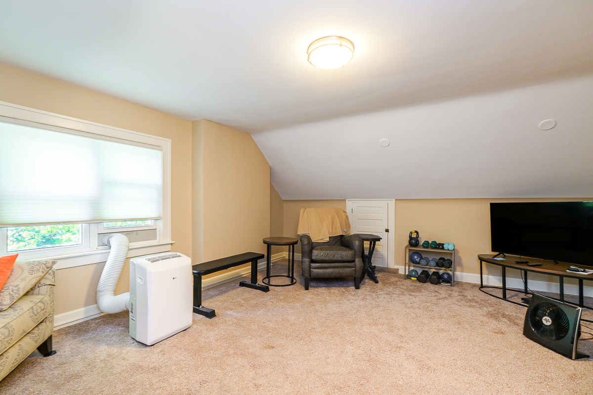 2549 Brentwood Rd-51