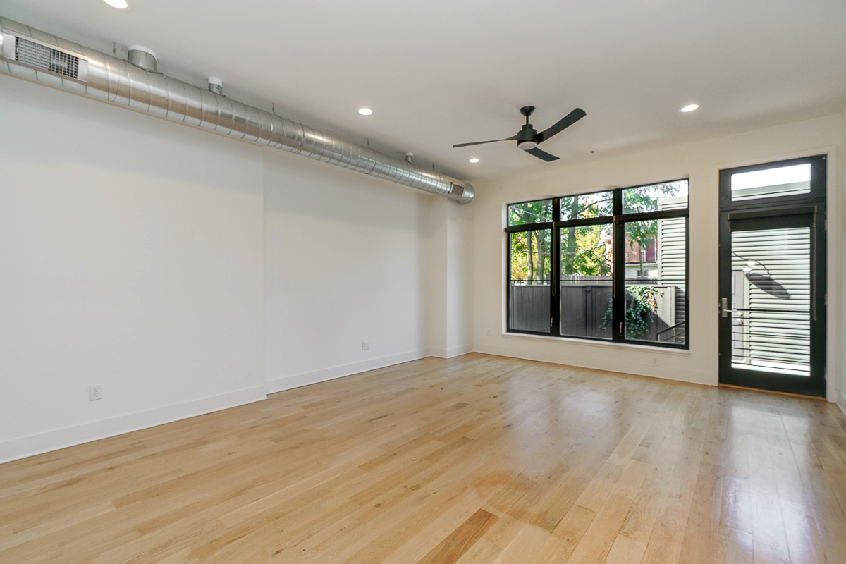 25 w Frankfort St-17