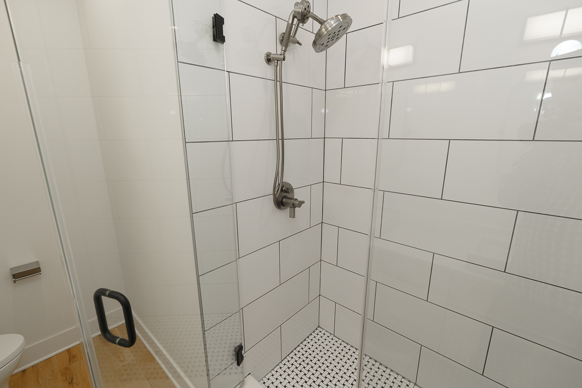 25 w Frankfort St-38