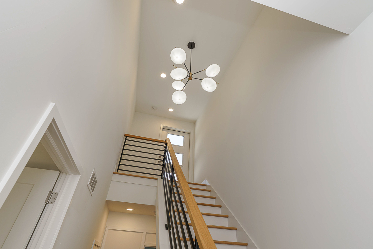 25 w Frankfort St-40