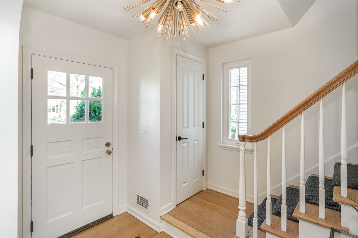 2737 Sherwood Ave-41