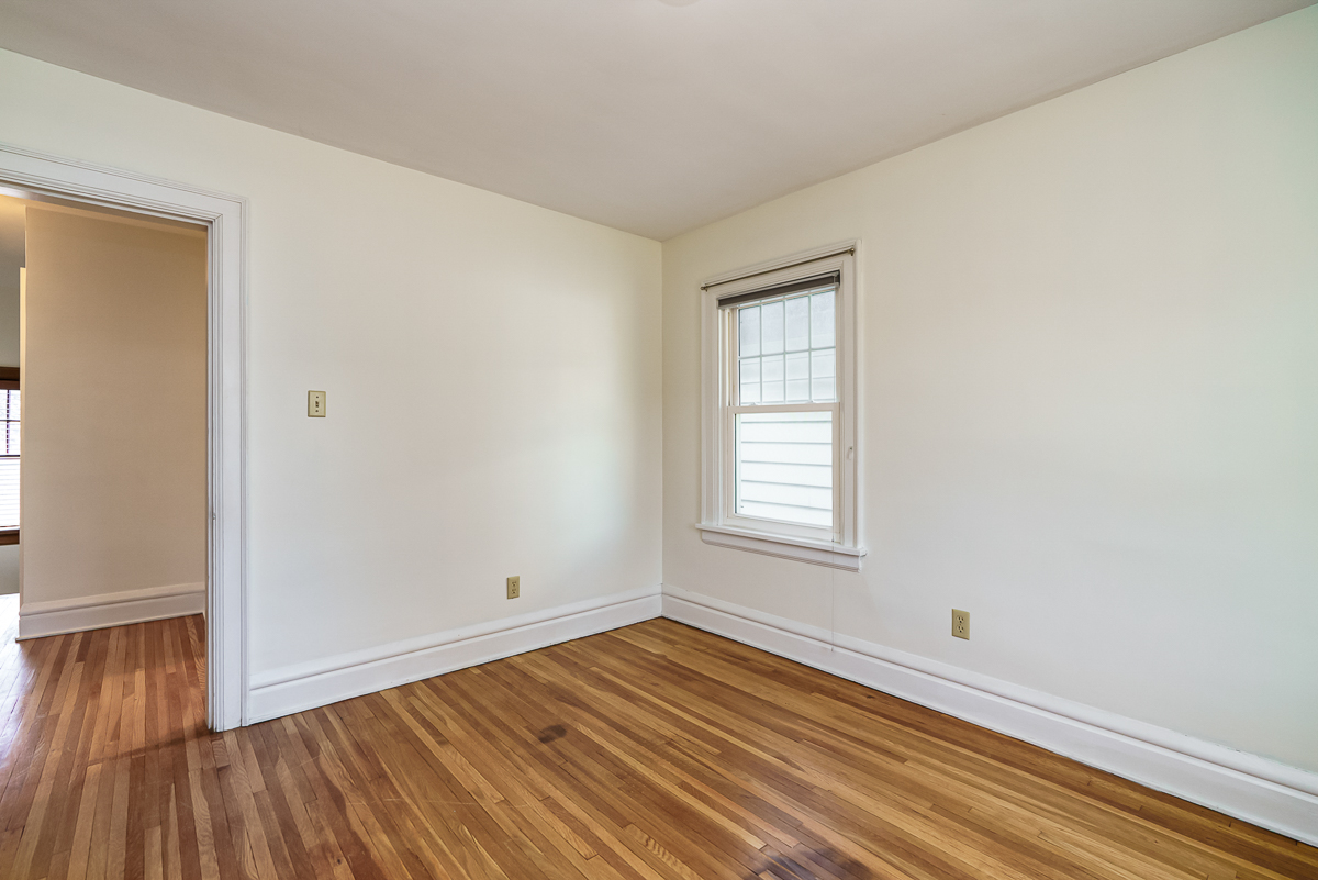 2771 Indianola Ave-40