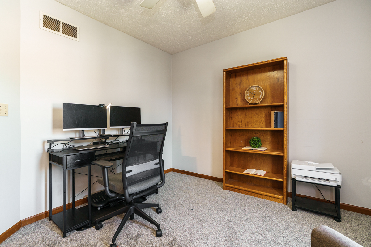 2772 Quailview Ln-44