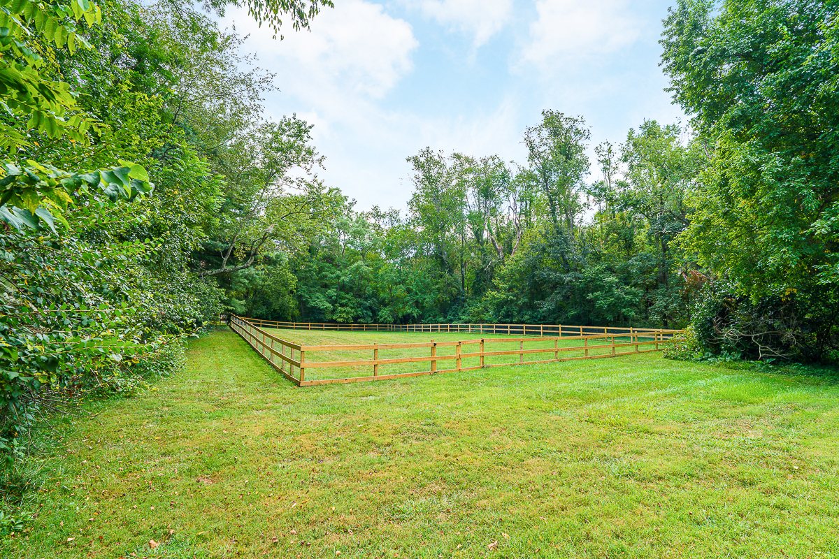 2865 Leitnaker Rd-30