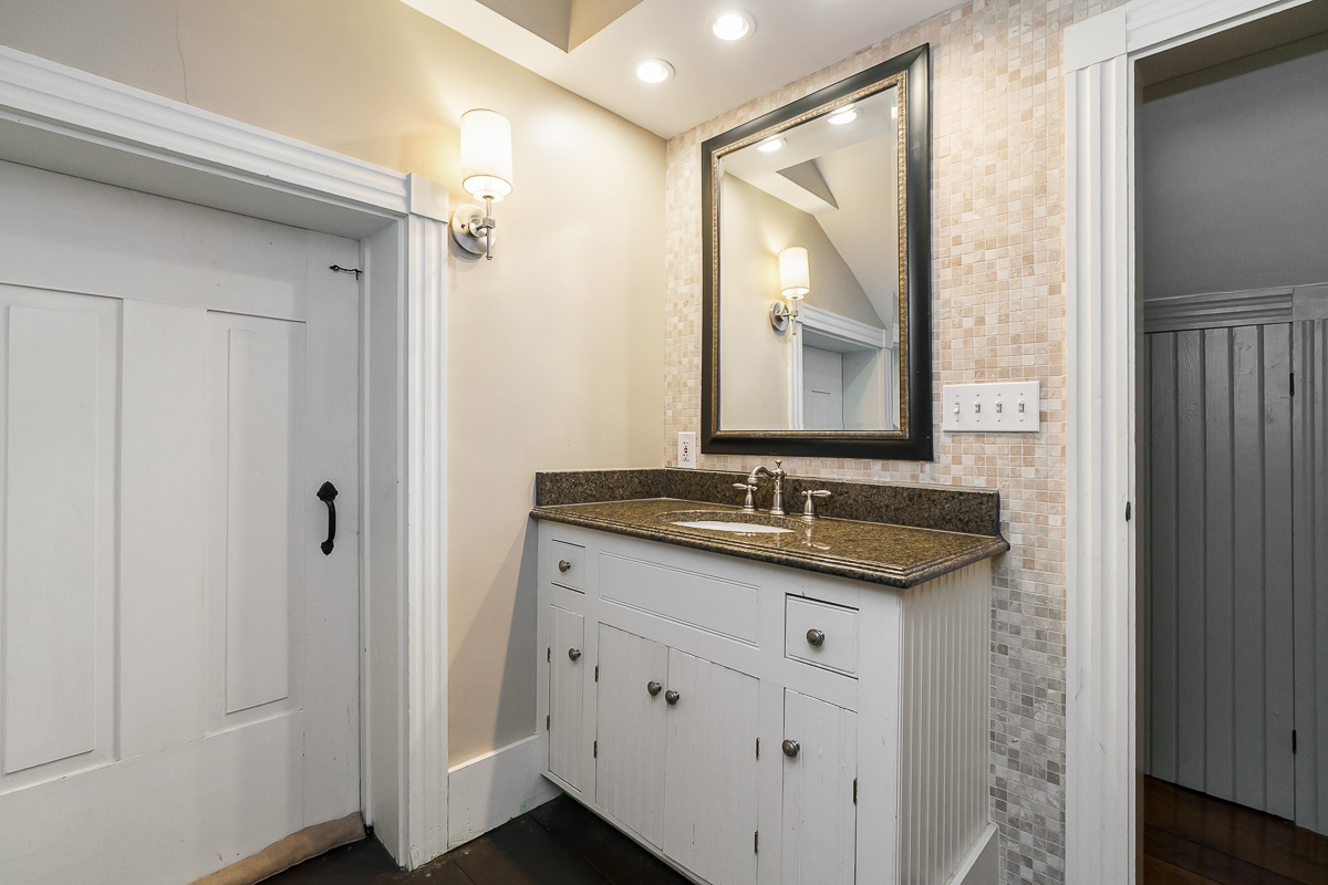 2865 Leitnaker Rd-75