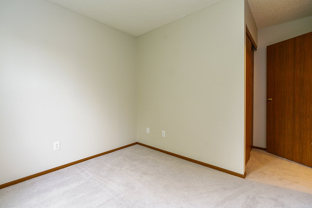 2967 Castlebrook Ave-30