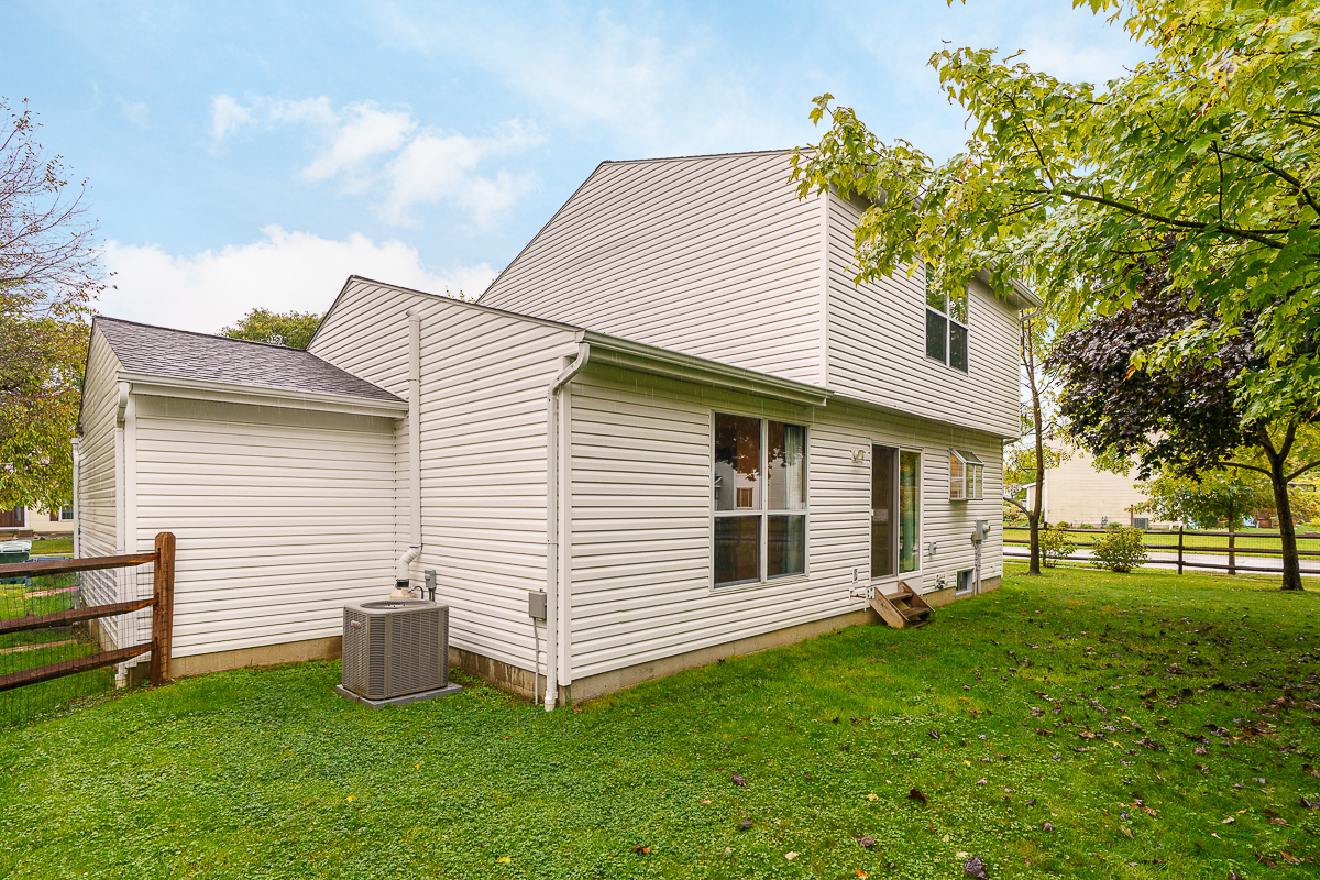 2967 Castlebrook Ave-6