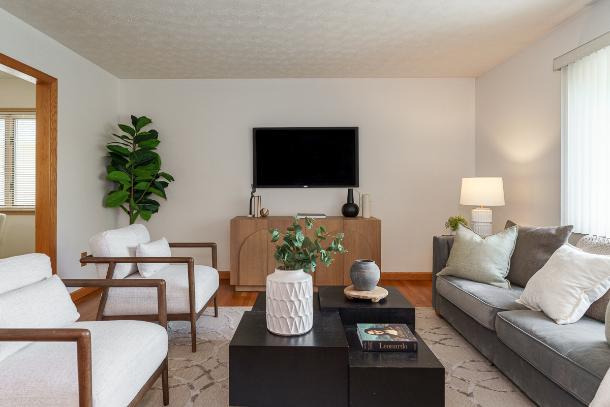 318 E Stanton Ave-18