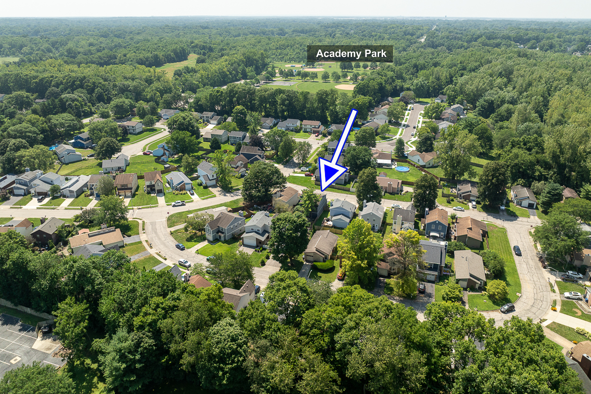 324 Meadowside Court-1