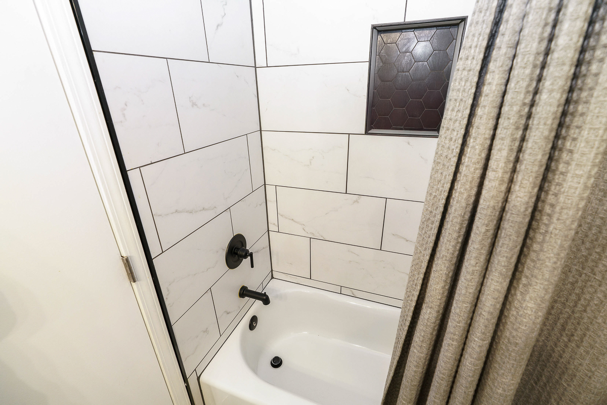 3281 Darby Glen Blvd-28