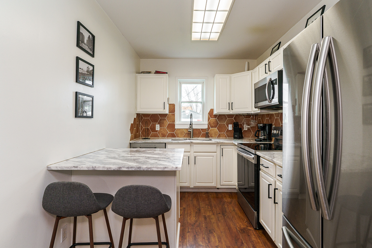 330 E Morrill Ave-10