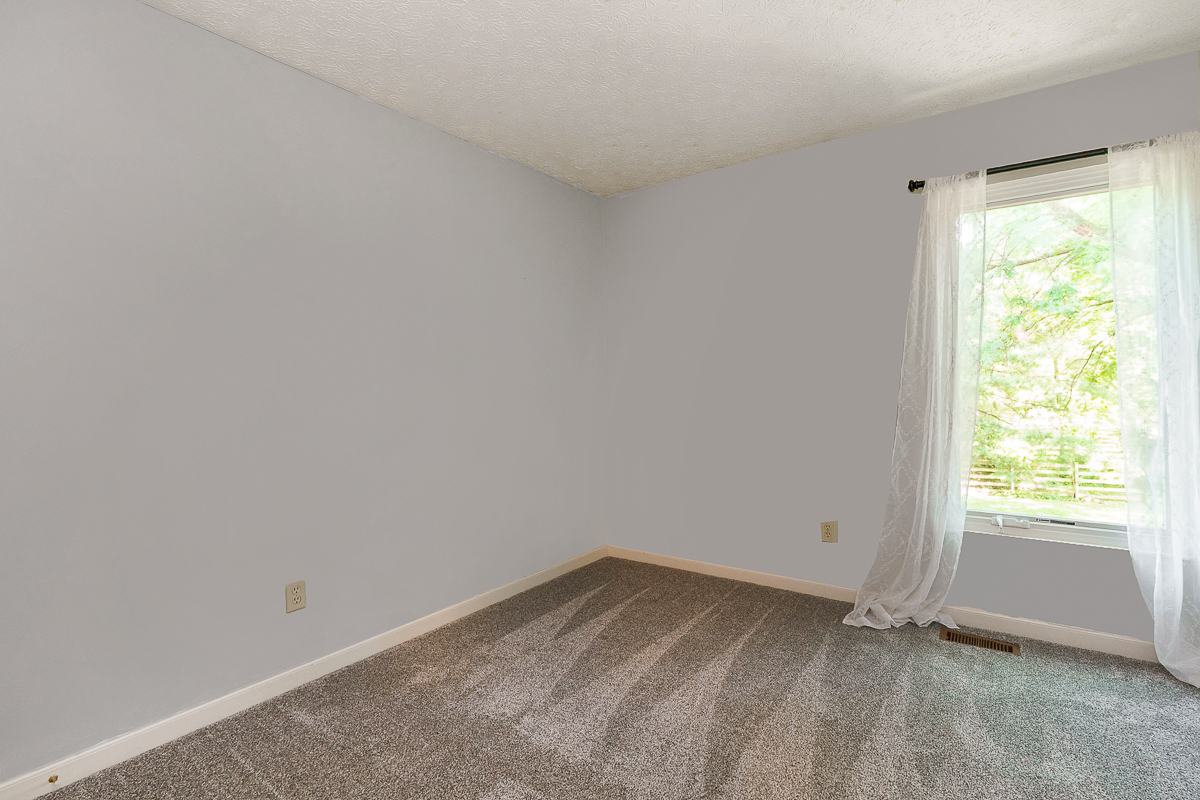 3588 Rivervail Dr-29