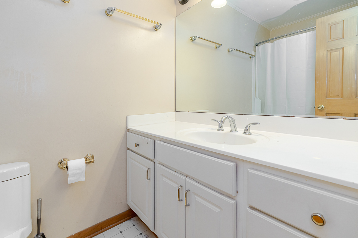 3920 Overdale Drive-27