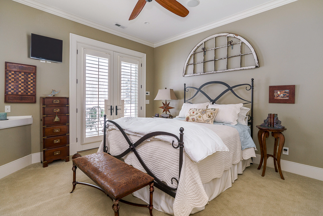 4445 Tavistock Circle-32