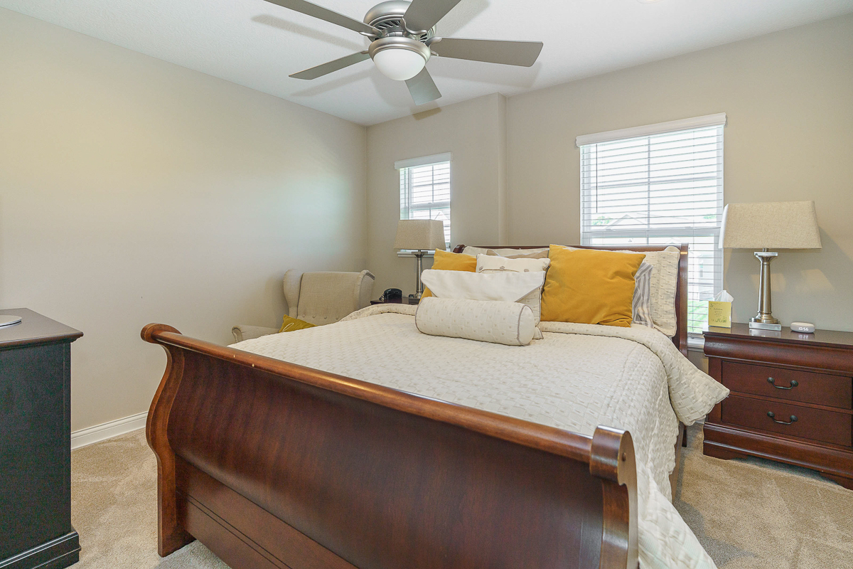 4880 Pinnacle Woods Dr-54