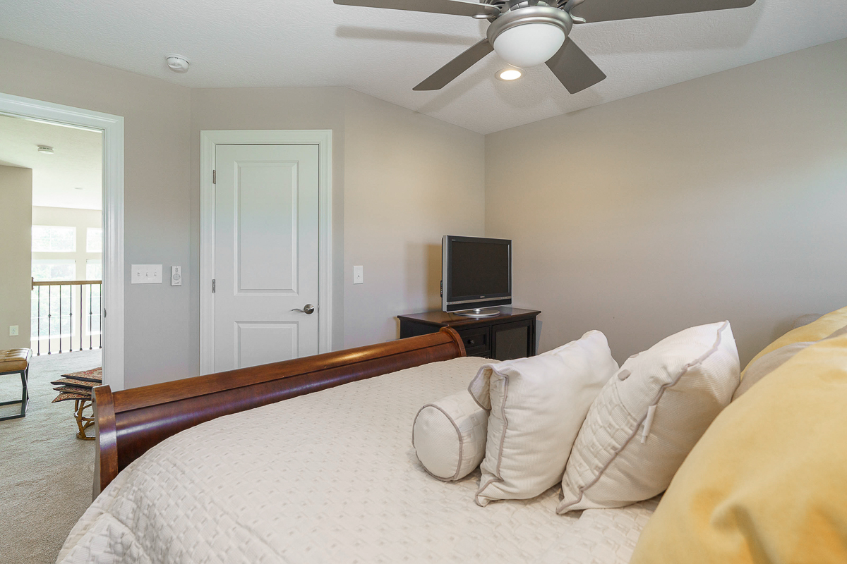 4880 Pinnacle Woods Dr-55