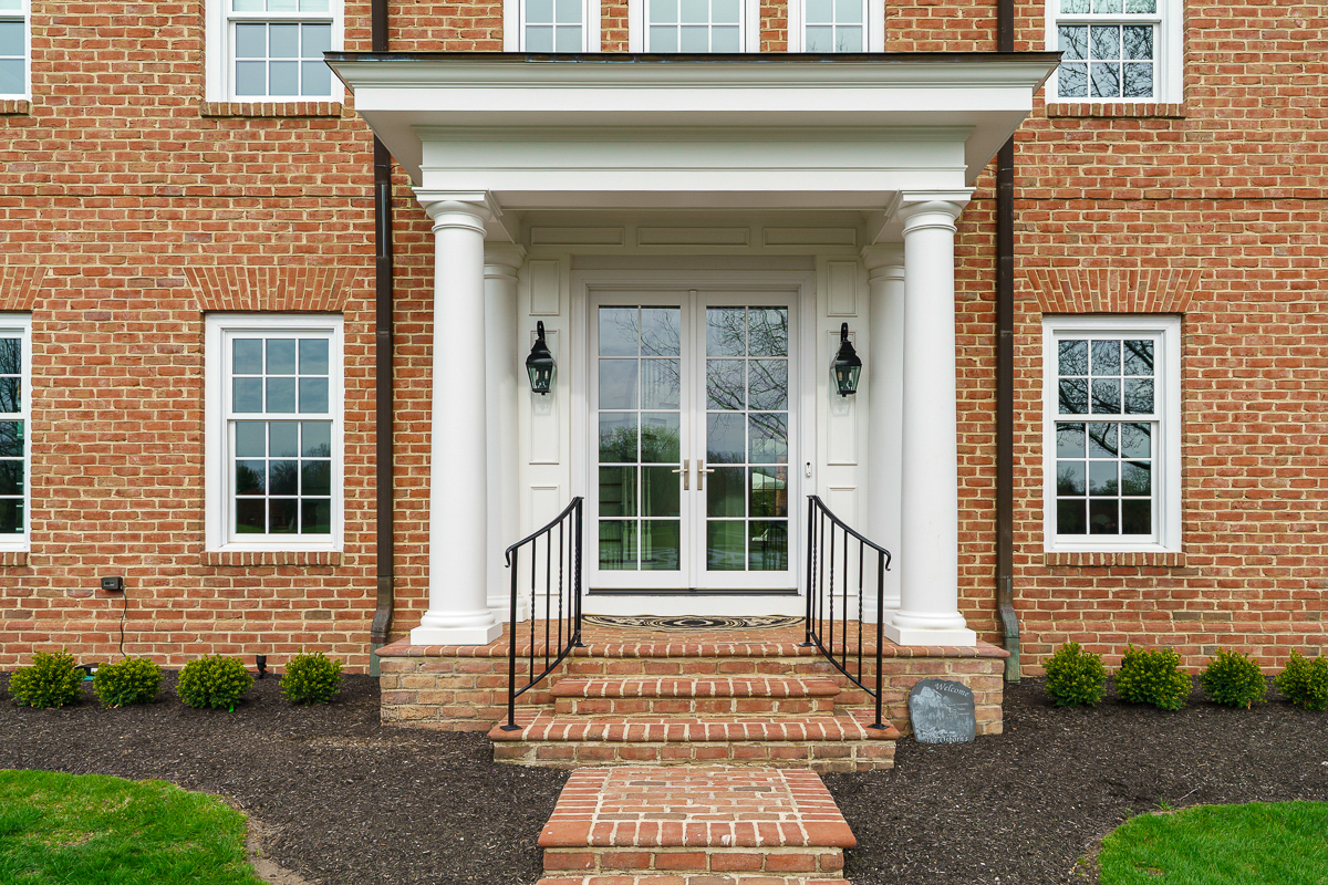 4945 Yantis Dr-10