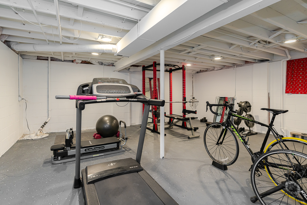 4976 Silver Bow Dr-9