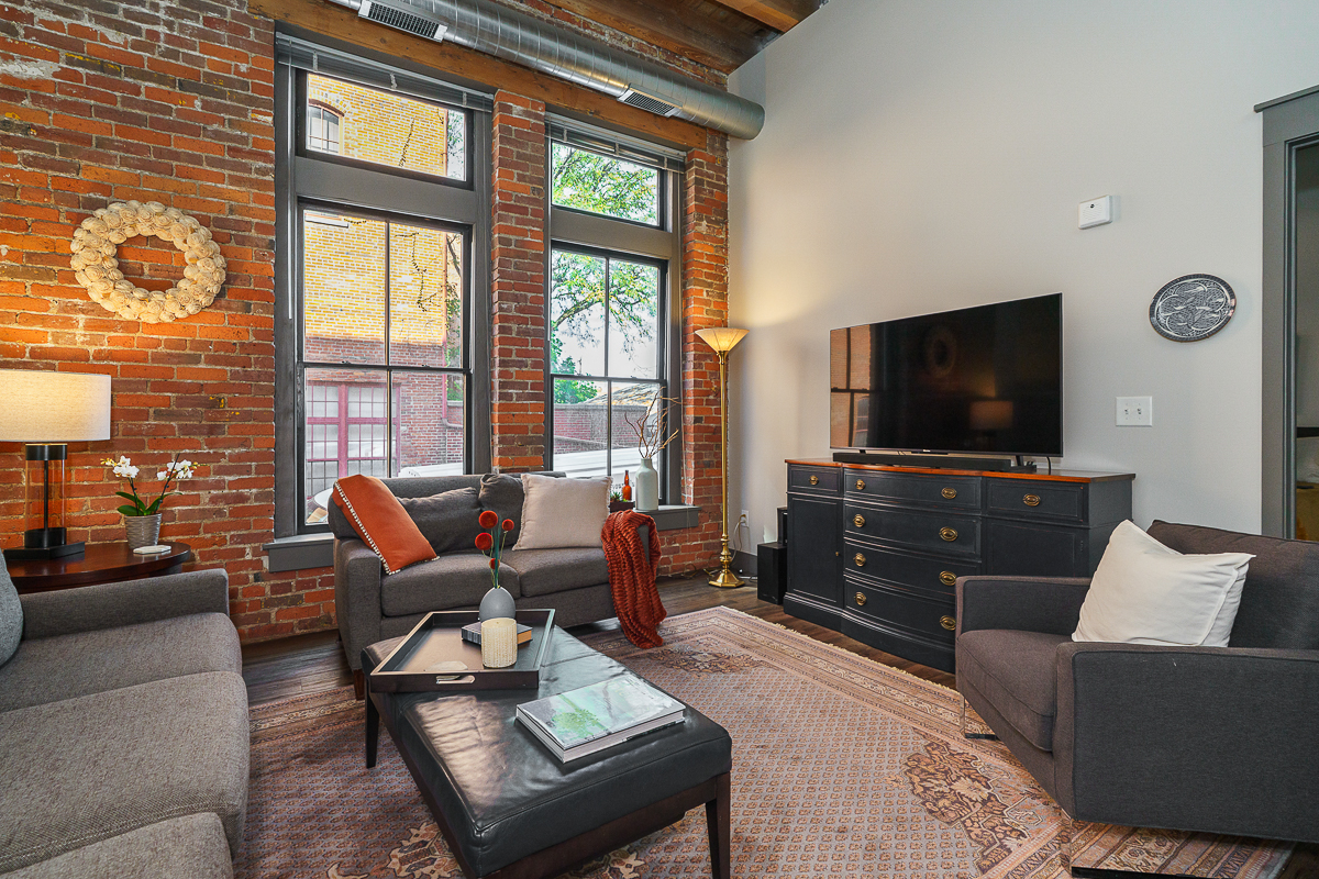 570 S Front St #104-6