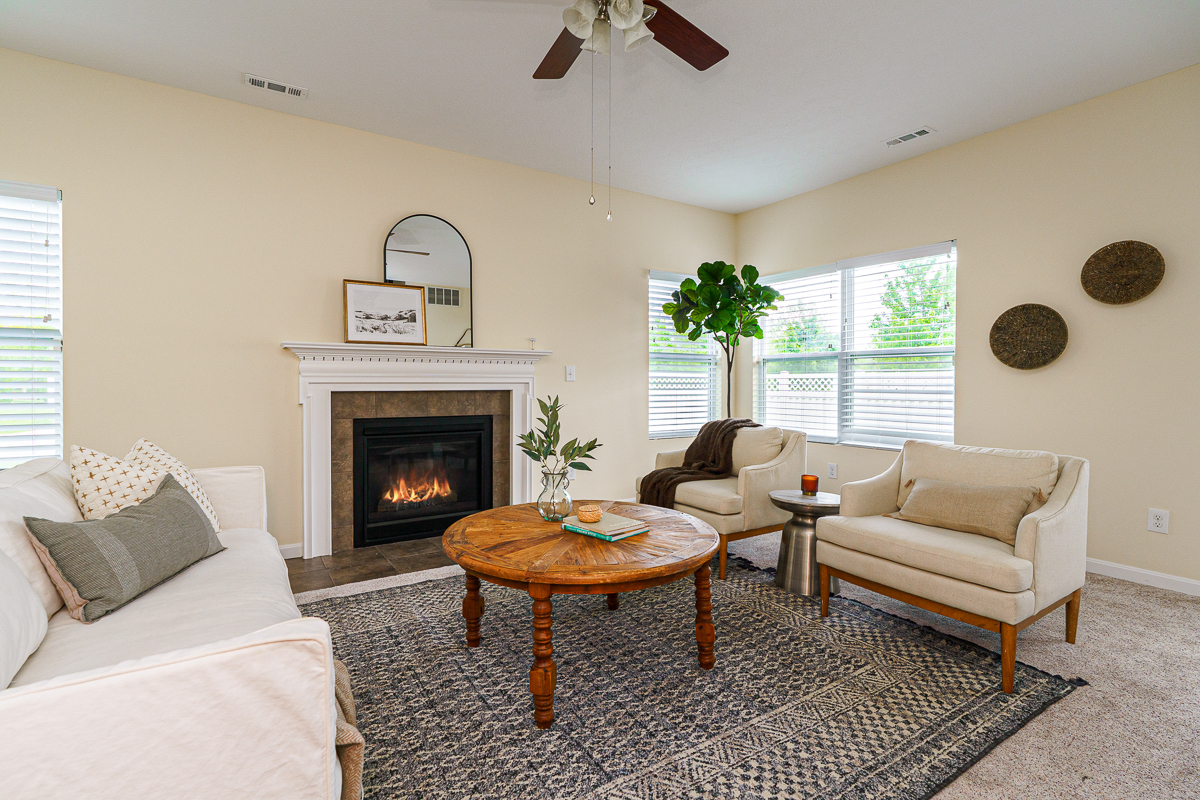 5851 Myrick Rd-13