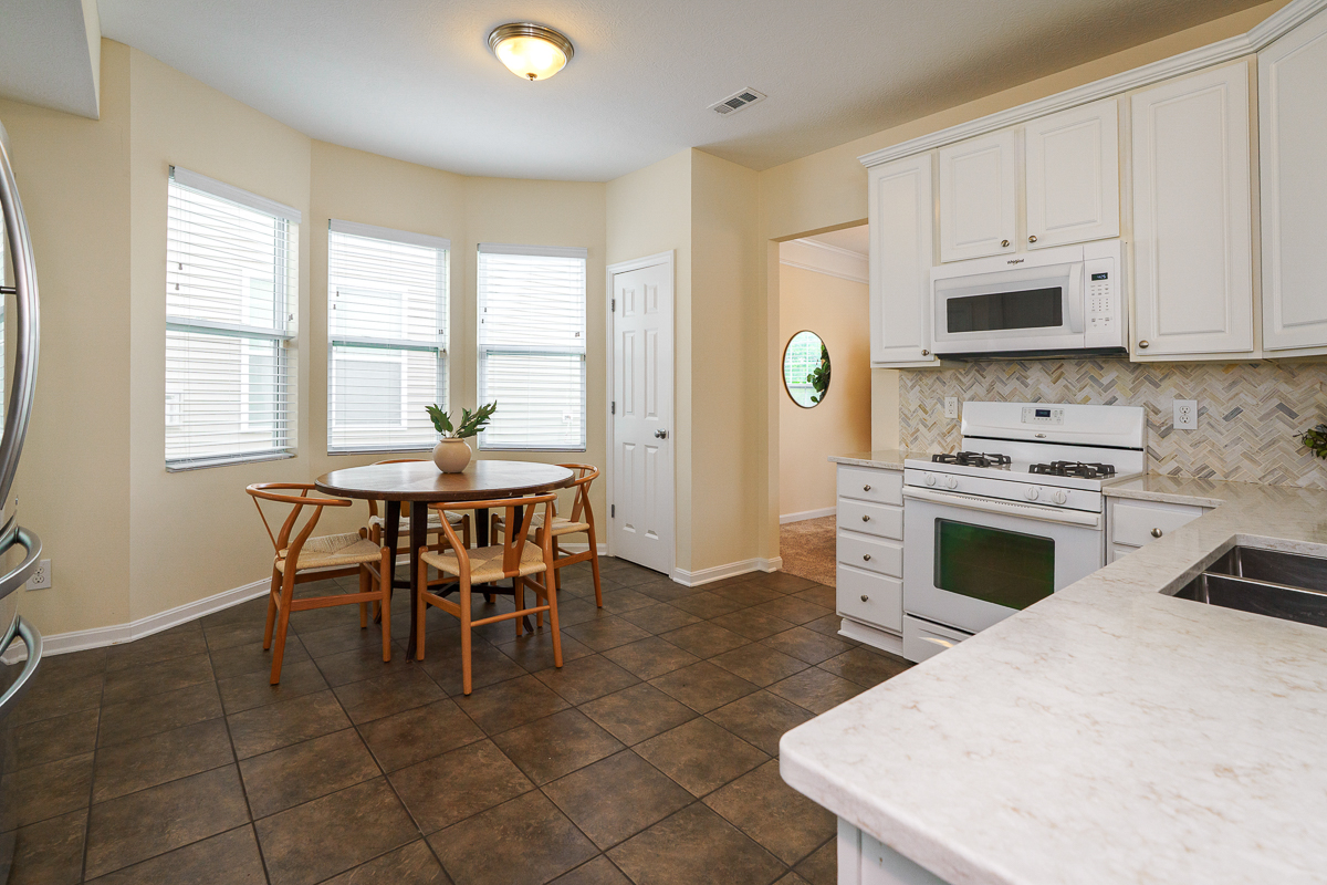 5851 Myrick Rd-17