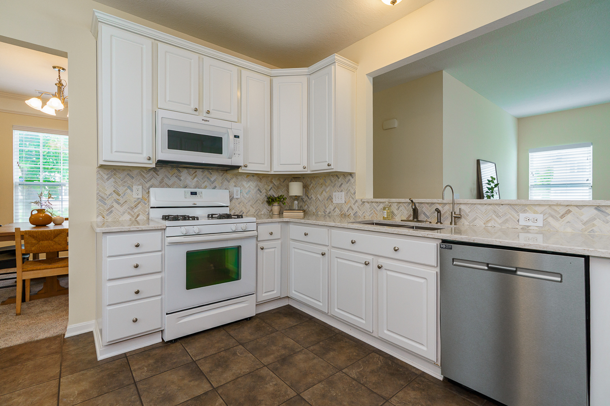 5851 Myrick Rd-19