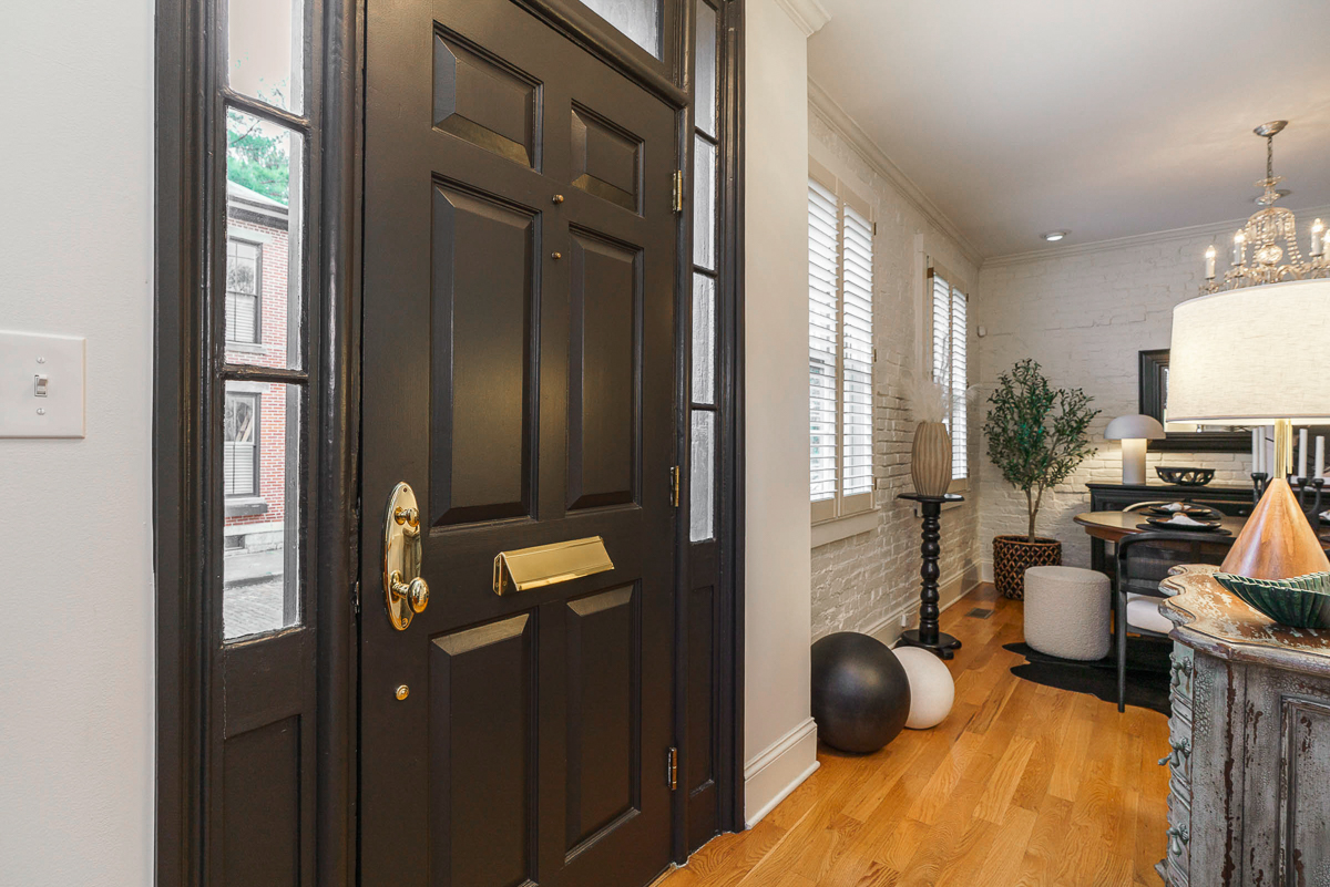 596 s 6th St-26