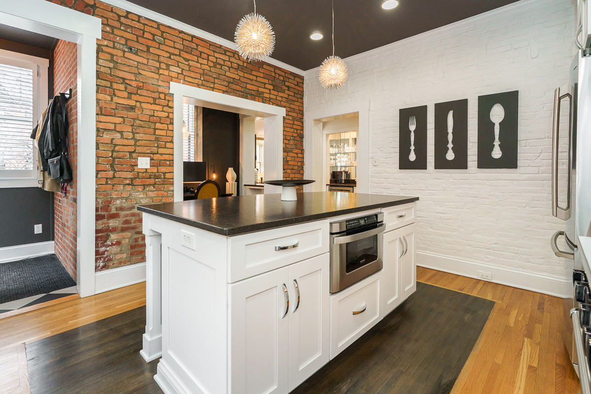 596 s 6th St-35
